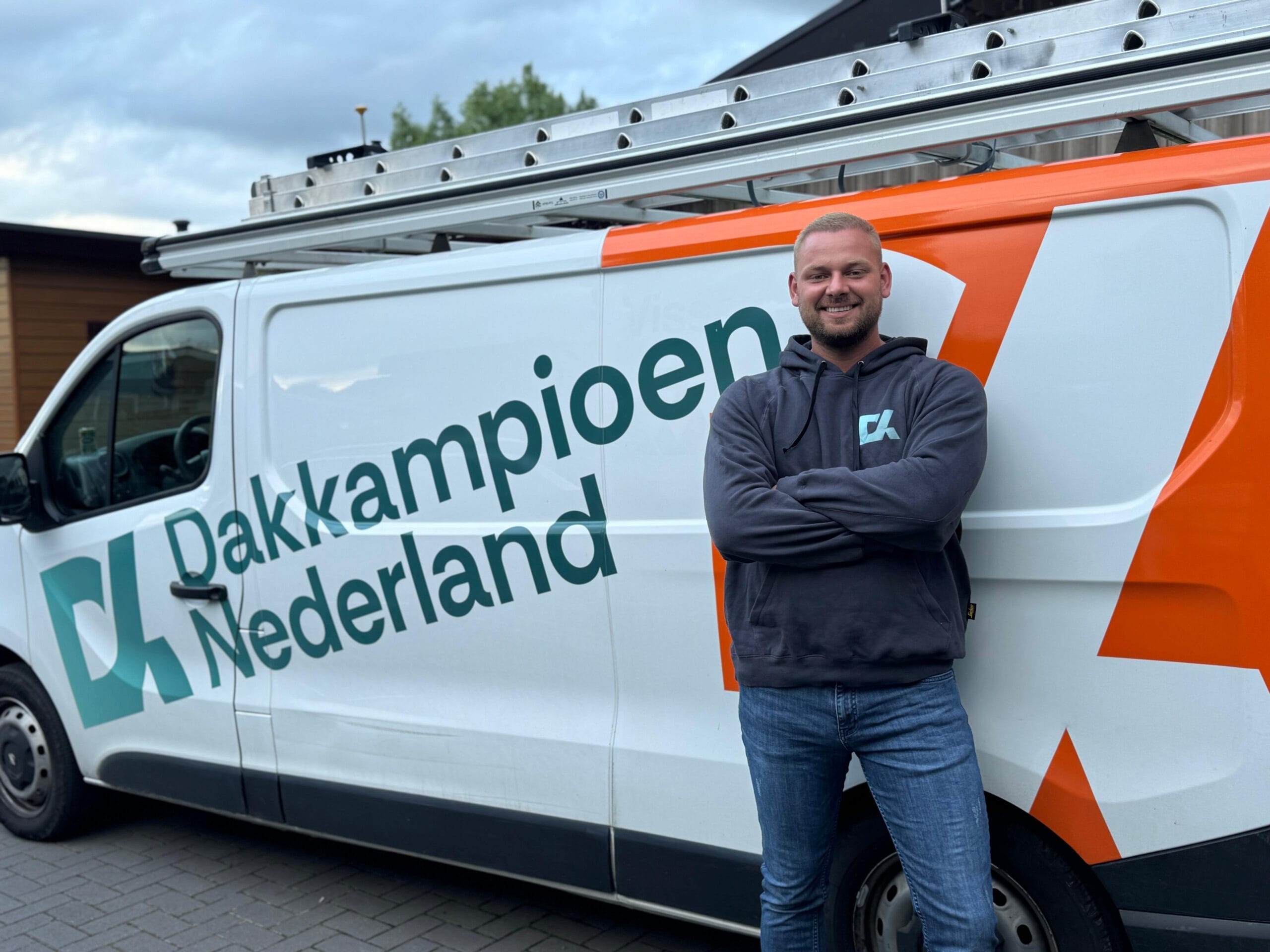 Djordi infront of van